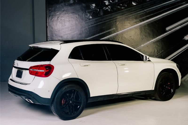 MERCEDES GLA 200 CGI SPORT 2017 AUT V4 TURBO