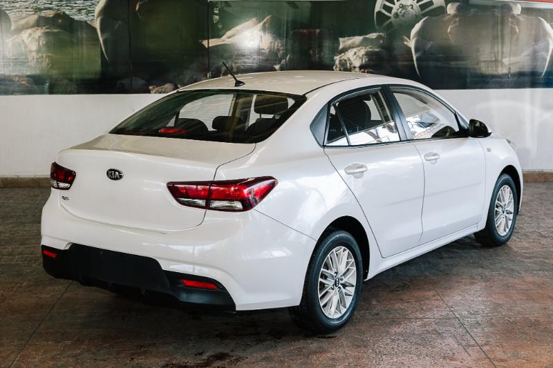 KIA RIO LX MT V4 2018