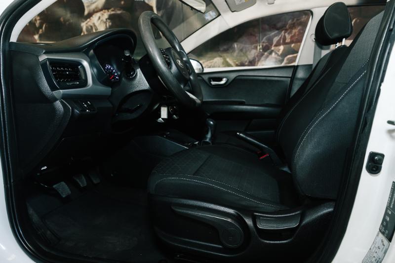 KIA RIO LX MT V4 2018