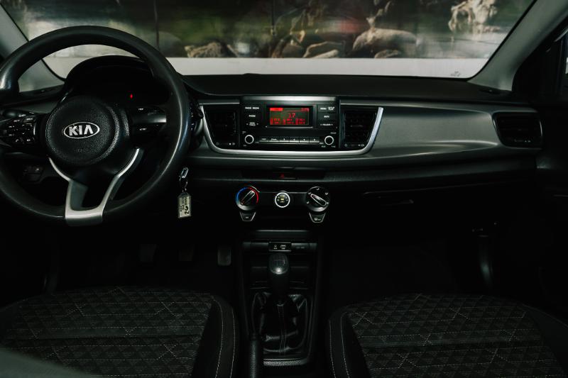 KIA RIO LX MT V4 2018