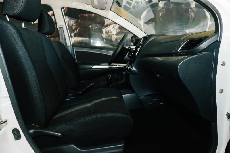 TOYOTA AVANZA PREMIUM 2018 MT V4