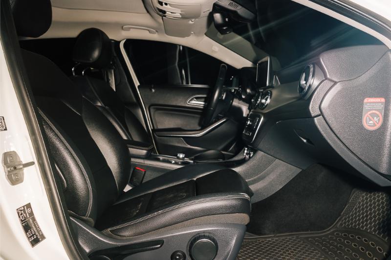 MERCEDES GLA 200 CGI SPORT 2017 AUT V4 TURBO