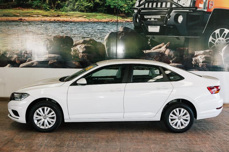 VW JETTA TRENDLINE V4 AUT 2020