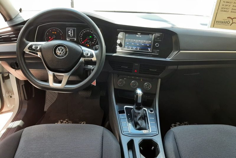 VW JETTA TRENDLINE V4 AUT 2020