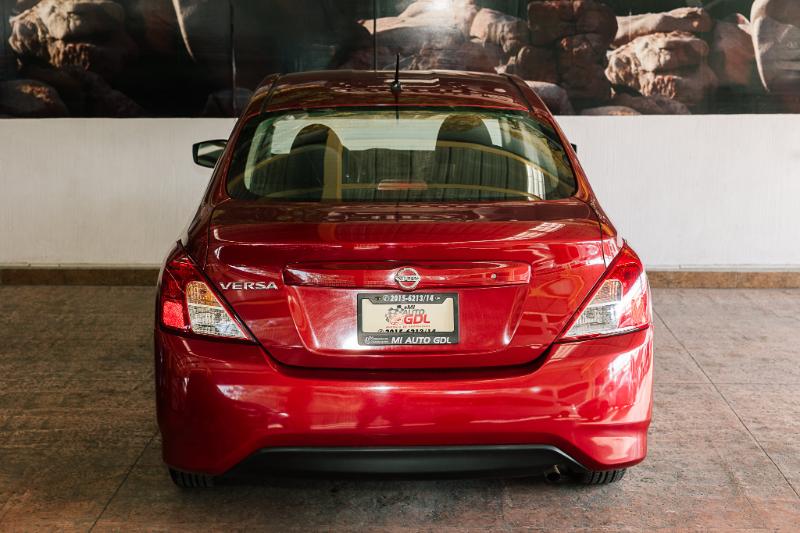 NISSAN VERSA SENSE AUT V4 2019
