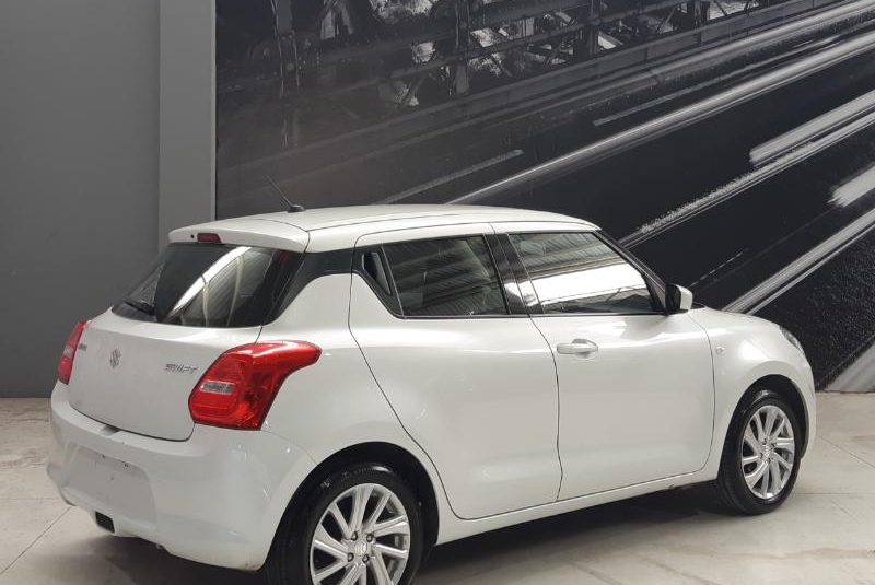 SUZUKI SWIFT GLS STD 2023