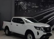 NISSAN NP 300 FRONTIER XE 2022 V4 MT