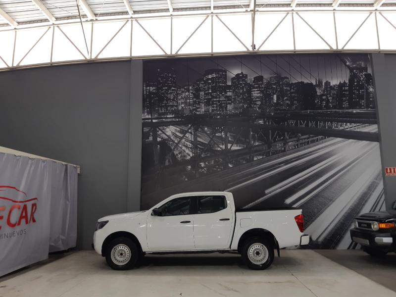 NISSAN NP 300 FRONTIER XE 2022 V4 MT BONO $35,000