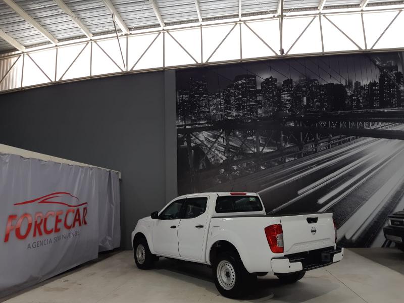 NISSAN NP 300 FRONTIER XE 2022 V4 MT BONO $35,000