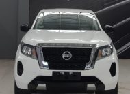 NISSAN NP 300 FRONTIER XE 2022 V4 MT