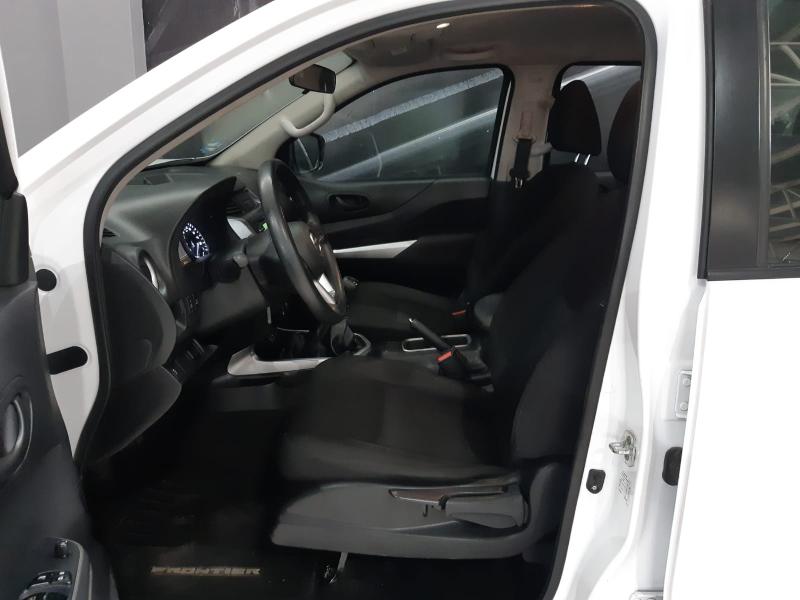 NISSAN NP 300 FRONTIER XE 2022 V4 MT BONO $35,000