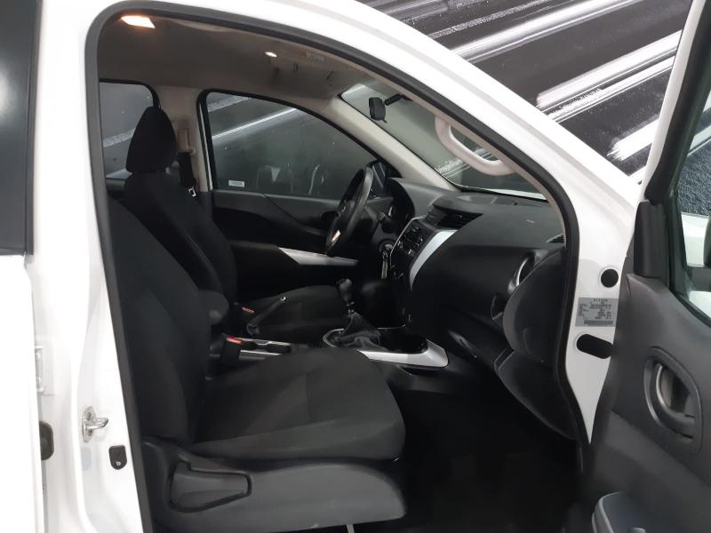 NISSAN NP 300 FRONTIER XE 2022 V4 MT BONO $35,000