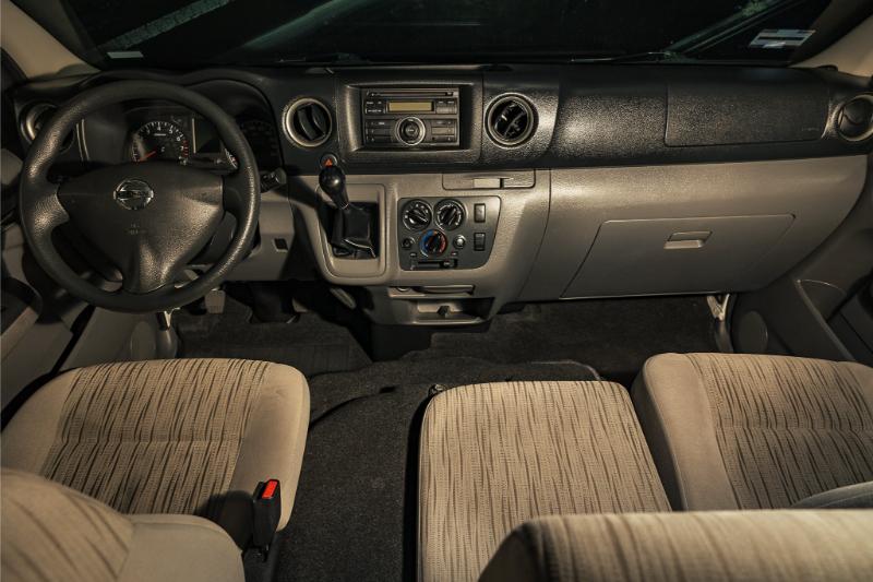 NISSAN URVAN NV350 MT V4 15 PASAJEROS  2021