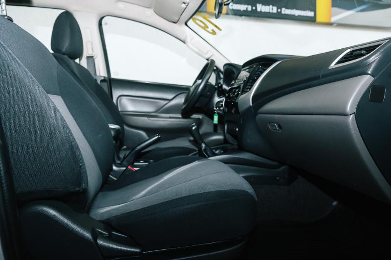MITSUBISHI L-200 2019 MT V4