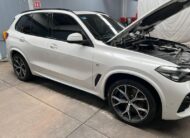 BMW X5 xDRiVE 2023 AUT V6