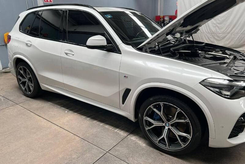 BMW X5 xDRiVE 2023 AUT V6