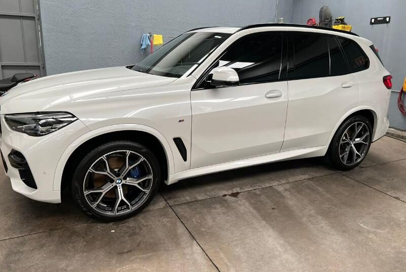 BMW X5 xDRiVE 2023 AUT V6