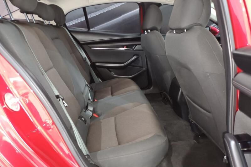 MAZDA 3 SEDAN i SPORT AUT 2024