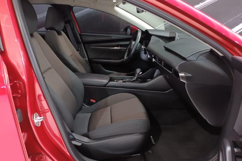 MAZDA 3 SEDAN i SPORT AUT 2024