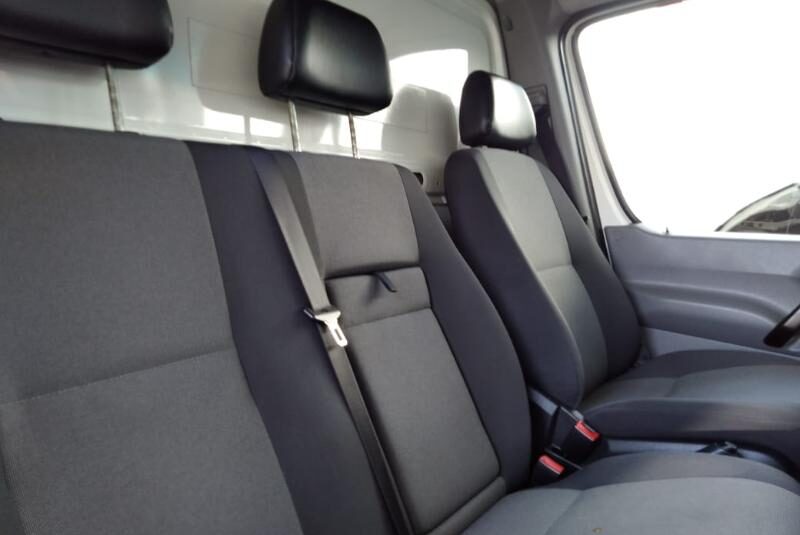 VW CRAFTER DIESEL 5 TONELADAS MT 2017