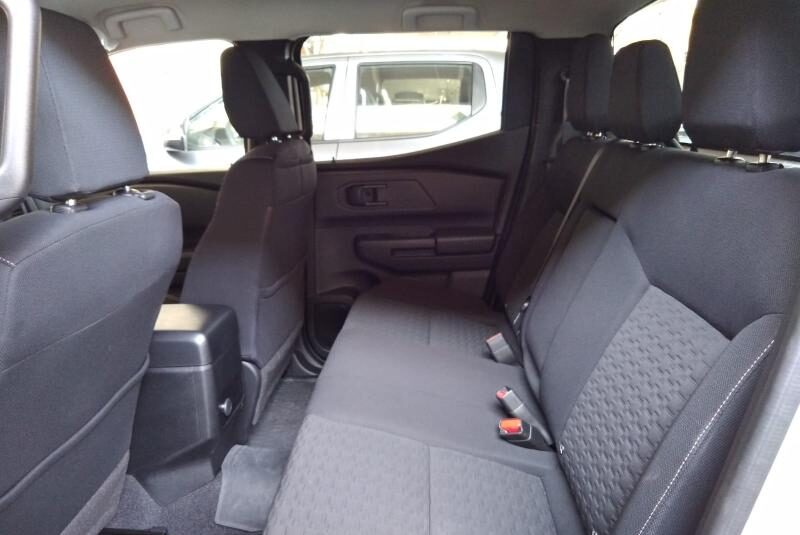 MITSUBUSHI L-200 SIN RODAR CON GARANTIA 2025 MT 4X2