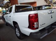 MITSUBUSHI L-200 SIN RODAR CON GARANTIA 2025 MT 4X2