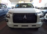 MITSUBUSHI L-200 SIN RODAR CON GARANTIA 2025 MT 4X2