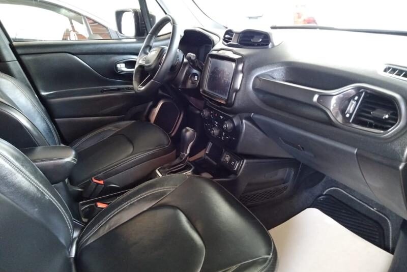 JEEP RENEGADE LATITUDE 2023 AUT