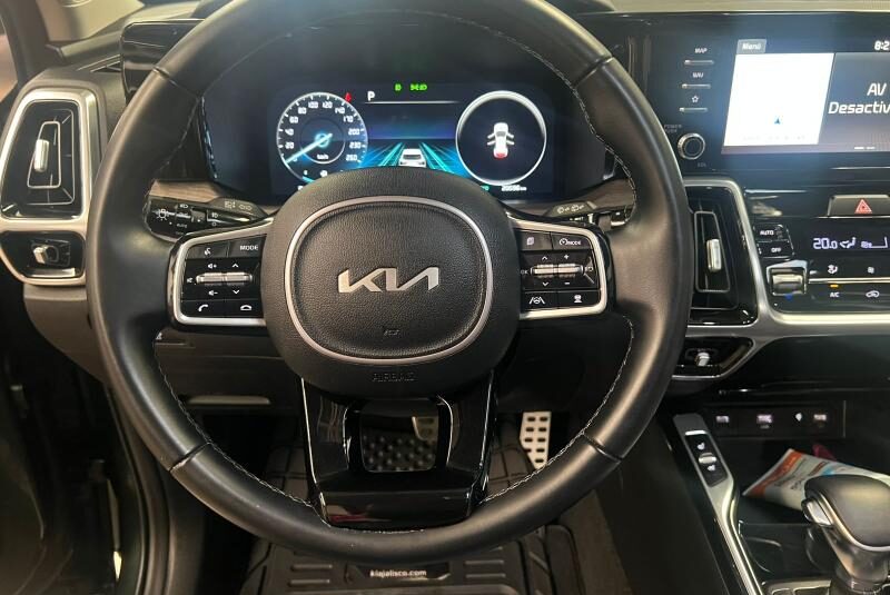 KIA SORENTO 3 FILAS SXL 2023 AUT TURBO