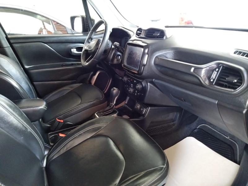 JEEP RENEGADE LATITTUDE V4 TURBO AUT 2023