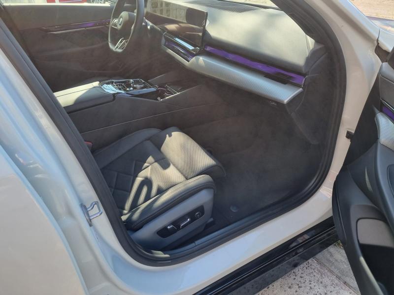 BMW i5 M60 xDRiVE SEDAN 2025 SIN RODAR ELECTRICO