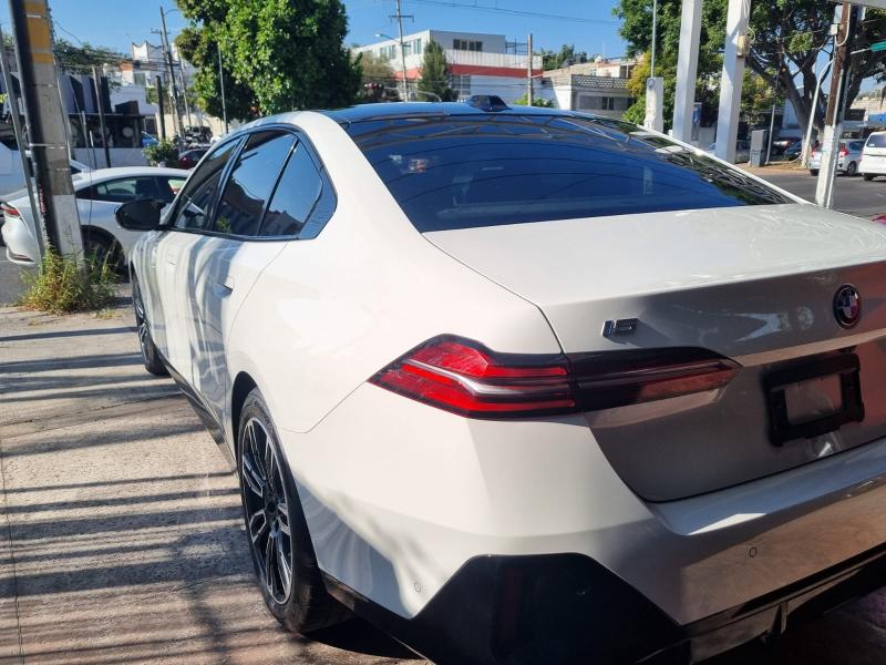 BMW i5 M60 xDRiVE SEDAN 2025 SIN RODAR ELECTRICO