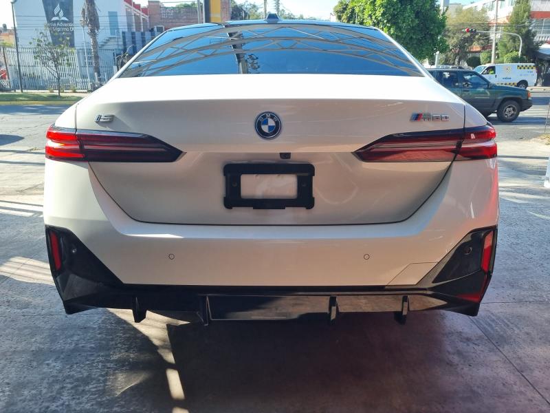 BMW i5 M60 xDRiVE SEDAN 2025 SIN RODAR ELECTRICO