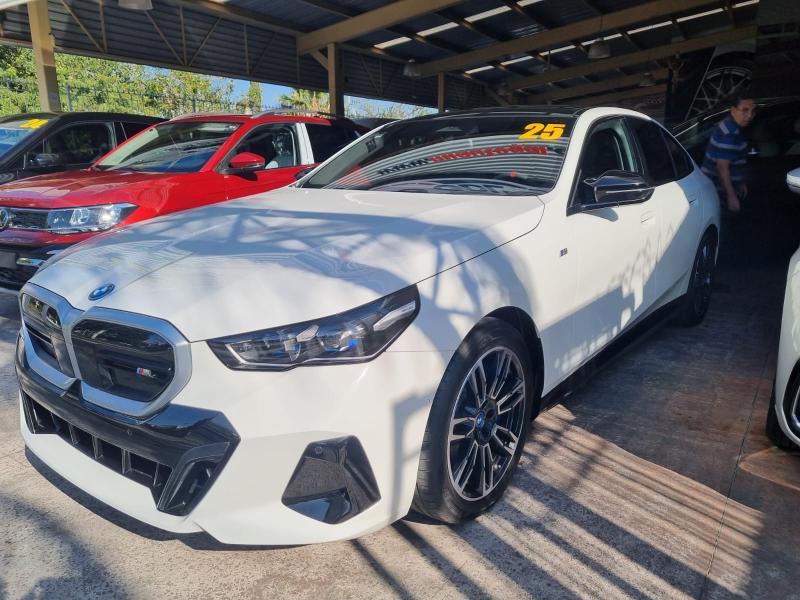 BMW i5 M60 xDRiVE SEDAN 2025 SIN RODAR ELECTRICO