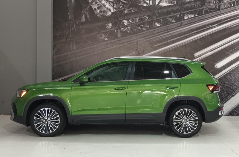 VW TAOS COMFORTLINE AUT 2025 TURBO NUEVA SIN RODAR