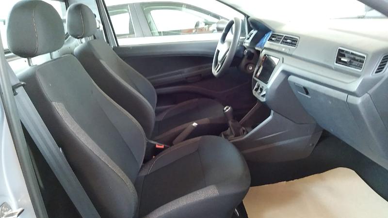 VW SAVEIRO ROBUST 2026 MT V4 4X2 SIN RODAR