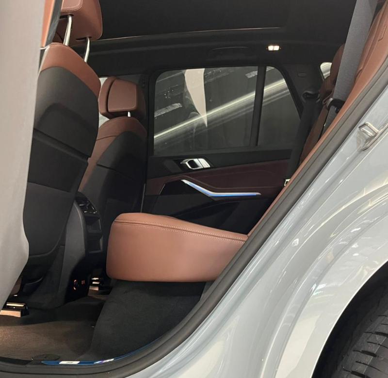 BMW X5 HYBRID M50e XDRiVE 2025 NUEVA SIN RODAR