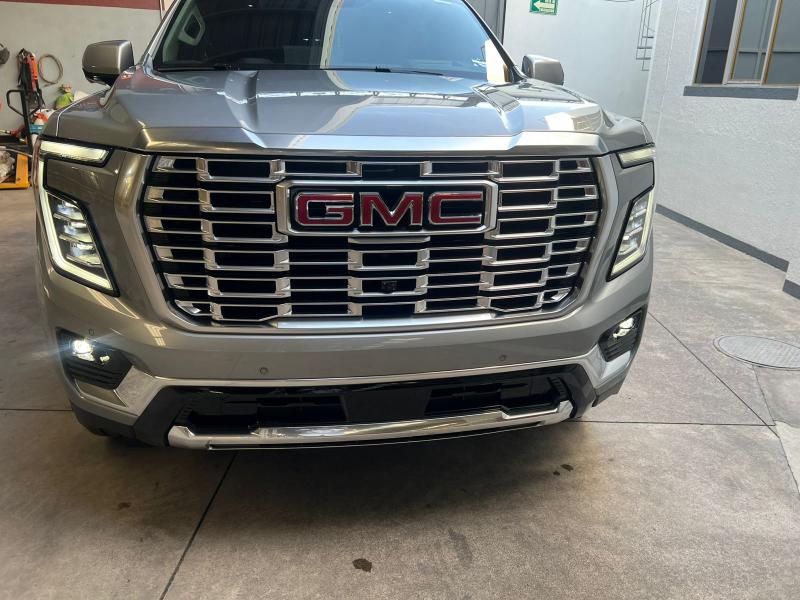 GMC YUKON DENALI AUT V8 2025 4X4
