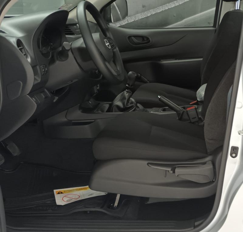 NISSAN NP300 CAB REG 4X2 2026 NUEVA SIN RODAR