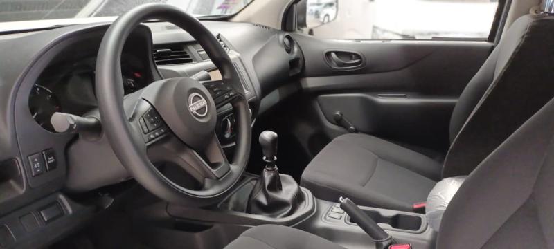 NISSAN NP300 CAB REG 4X2 2026 NUEVA SIN RODAR